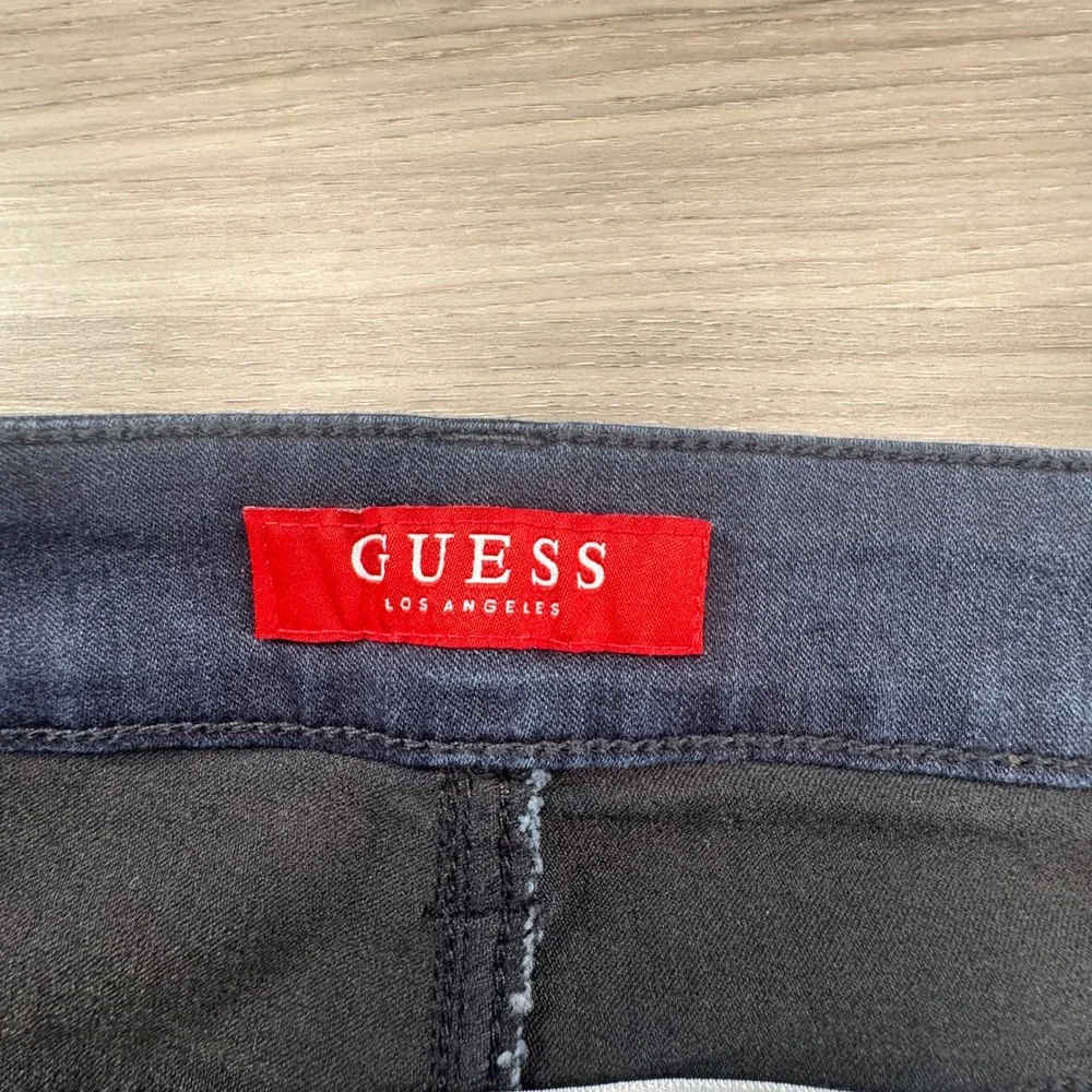 Guess Larissa Chain-Link Women‎ Dark Wash Skinny Jeans  Size 27